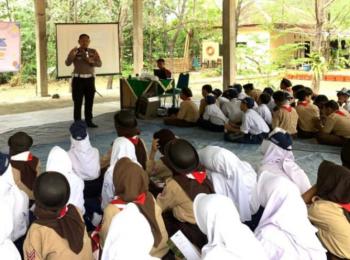 Satlantas Polres Brebes Edukasi Pelajar Lewat Program “Polantas Menyapa”